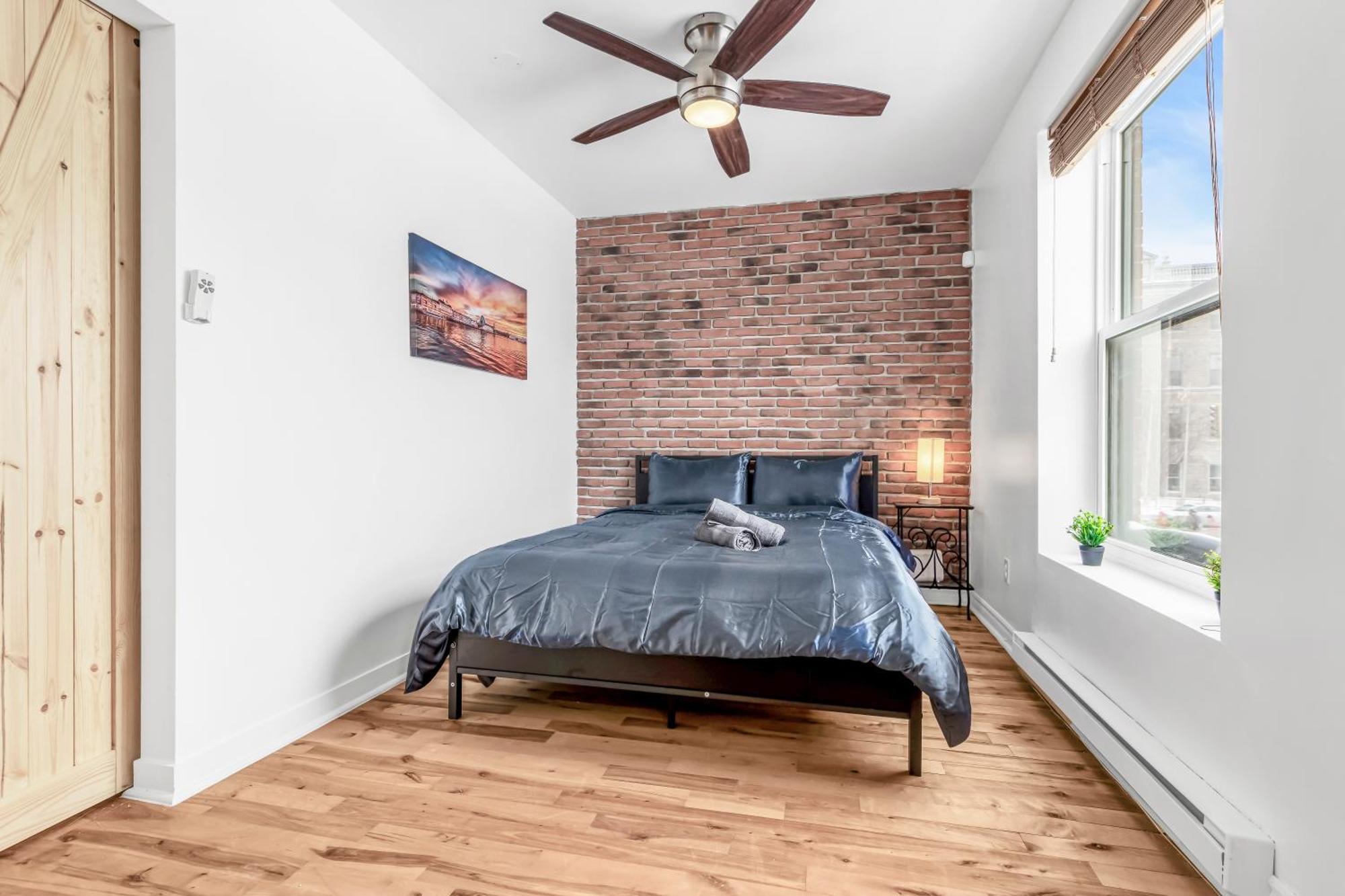 Beautiful 3-Bedrooms In Heart Of Plateau Mont-Royal Монреаль Экстерьер фото