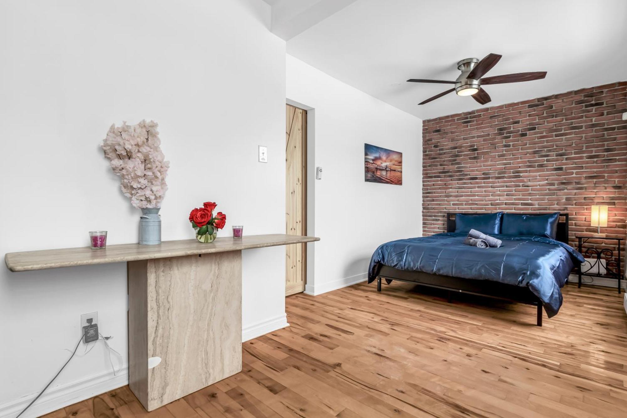 Beautiful 3-Bedrooms In Heart Of Plateau Mont-Royal Монреаль Экстерьер фото