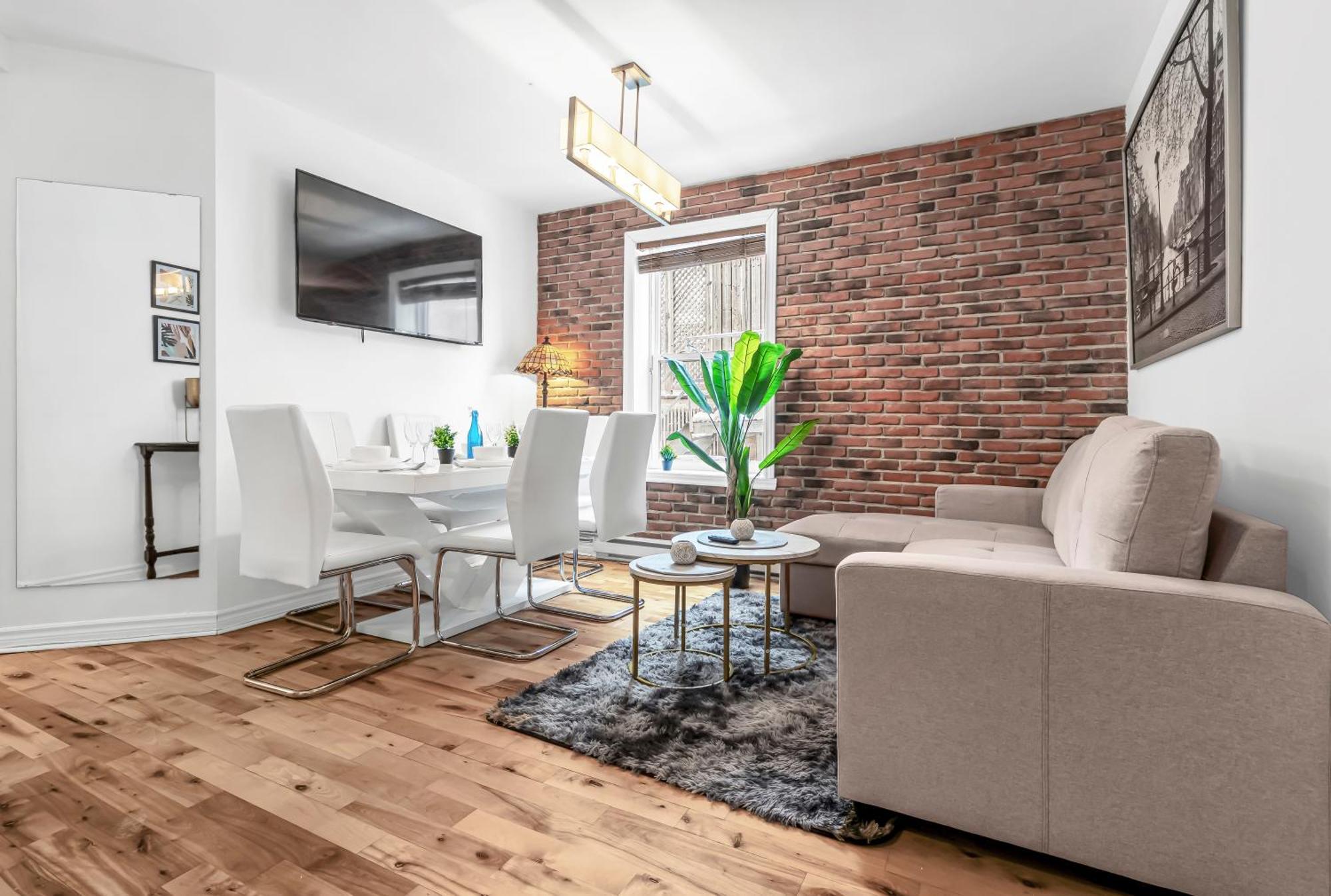 Beautiful 3-Bedrooms In Heart Of Plateau Mont-Royal Монреаль Экстерьер фото